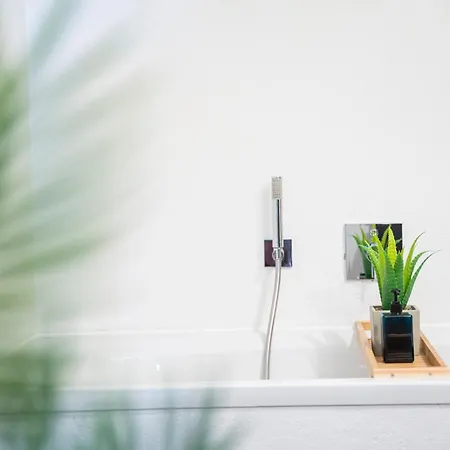 Apartament 130M2 Loft - Balkon, Smart Tv, Badewanne, Kaffee Rosenheim Zewnętrze zdjęcie